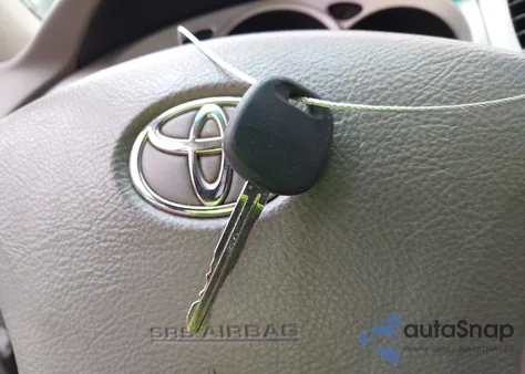 2006 Toyota Highlander V6 z USA, uszkodzony, nr VIN JTEGP21A260122246